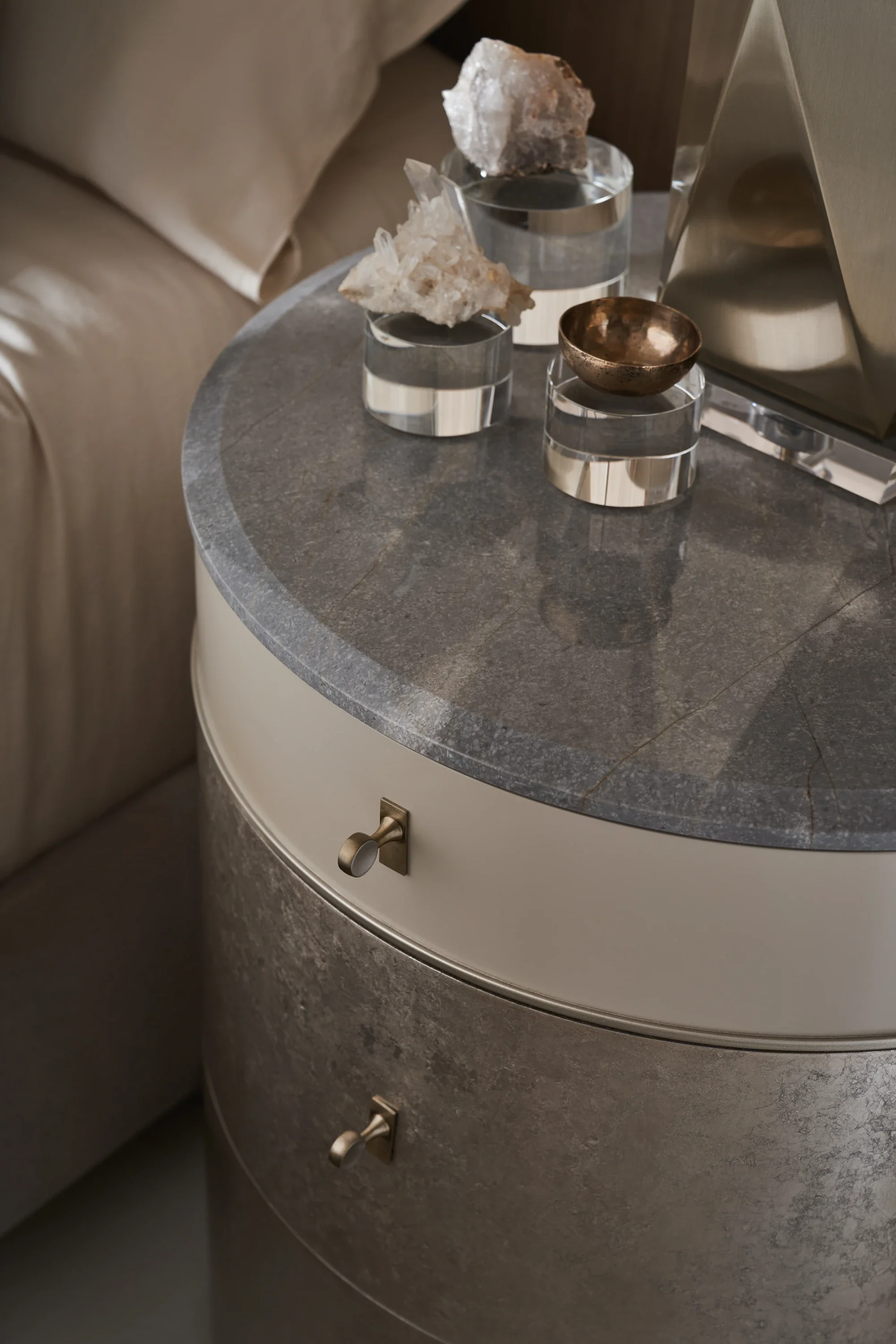 Hang Around - Image 3