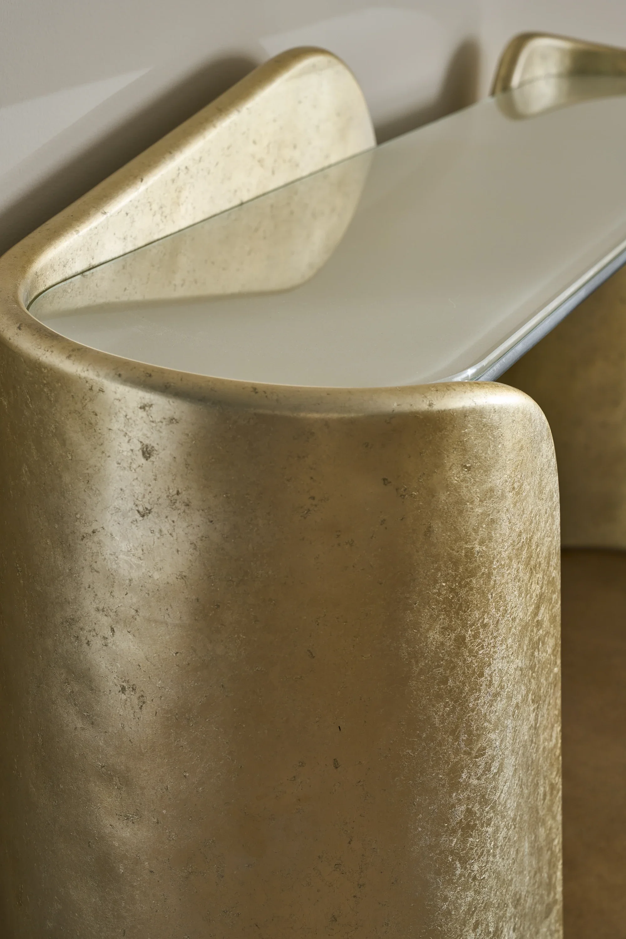 Bauble Console - Image 3